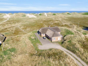 Holiday Home Skuli - 200m from the sea by Interhome
